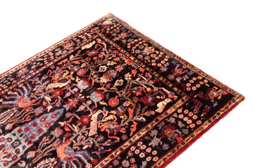 Surface texture of 1998s Hamedan rug with natural Wool and intricate pattern