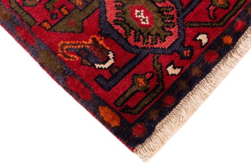 Central medallion detail of 1975s Hamedan rug from Iran / Persia