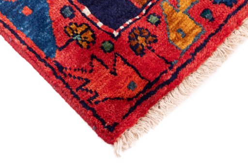 Central medallion detail of 1999s Hamedan rug from Iran / Persia