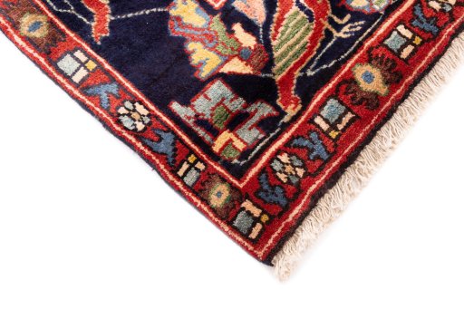 Central medallion detail of 2000s Hamedan rug from Iran / Persia