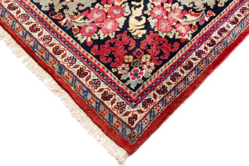 Central medallion detail of 2002s Hamedan rug from Iran / Persia