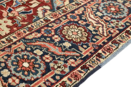 Central medallion detail of 1920s Heriz rug from Iran / Persia