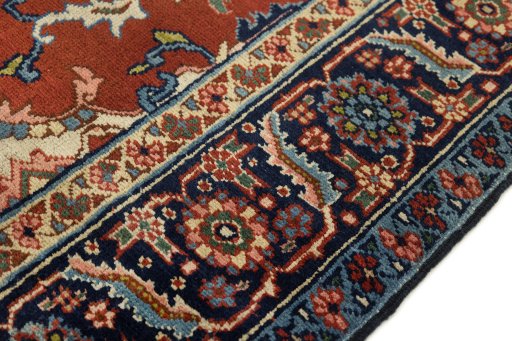 Central medallion detail of 1920s Heriz rug from Iran / Persia