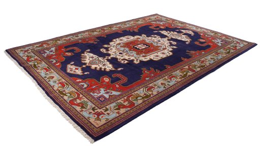 Corner detail of 1990s Heriz rug showing border pattern and Wool pile