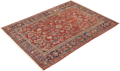 Corner detail of 1900s Heriz rug showing border pattern and Wool pile