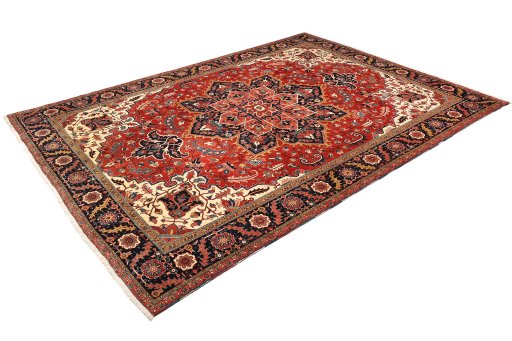 Corner detail of 1990s Heriz rug showing border pattern and Wool pile