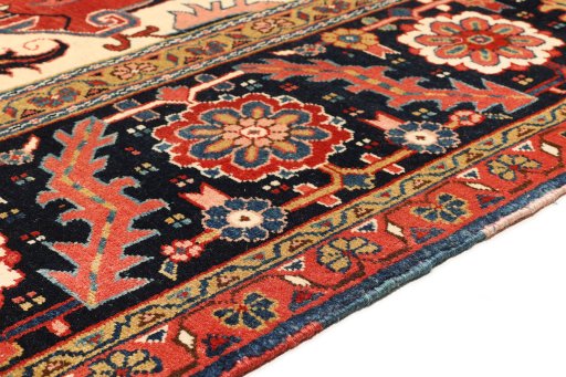 Central medallion detail of 1990s Heriz rug from Iran / Persia