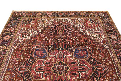 Surface texture of 1940s Heriz rug with natural Wool and intricate pattern