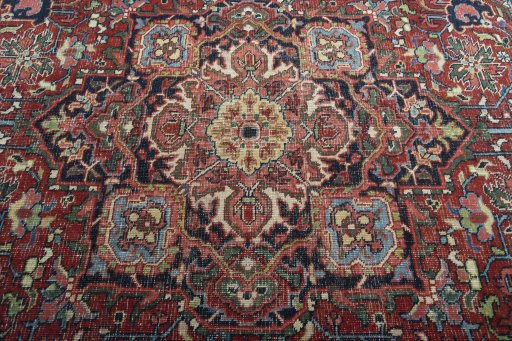 Central medallion detail of 1930s Heriz rug from Iran / Persia