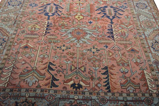 Central medallion detail of 1930s Heriz rug from Iran / Persia