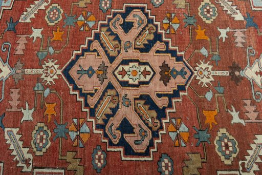 Central medallion detail of 1930s Heriz rug from Iran / Persia