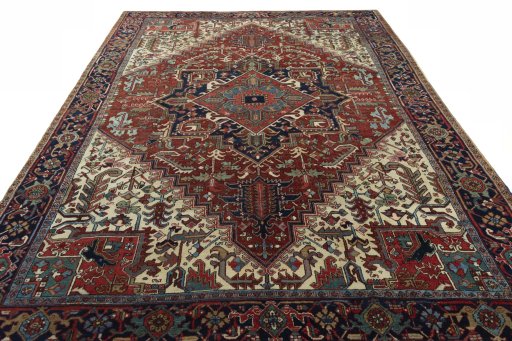 Surface texture of 1930s Heriz rug with natural Wool and intricate pattern
