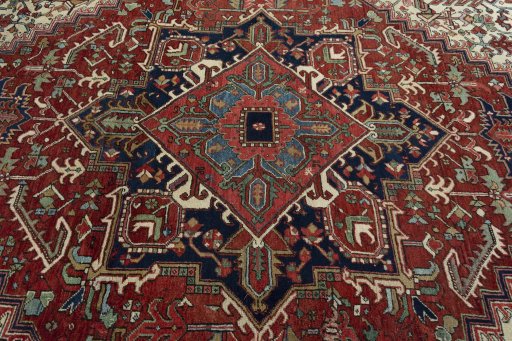 Central medallion detail of 1930s Heriz rug from Iran / Persia