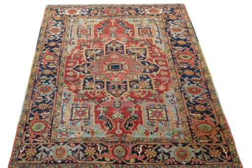 Surface texture of 1930s Heriz rug with natural Wool and intricate pattern