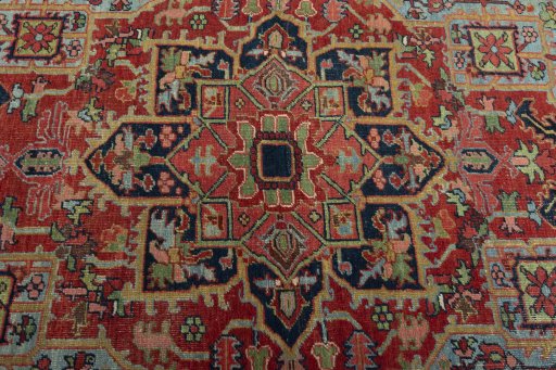 Central medallion detail of 1930s Heriz rug from Iran / Persia