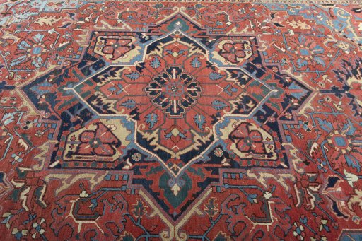 Central medallion detail of 1930s Heriz rug from Iran / Persia