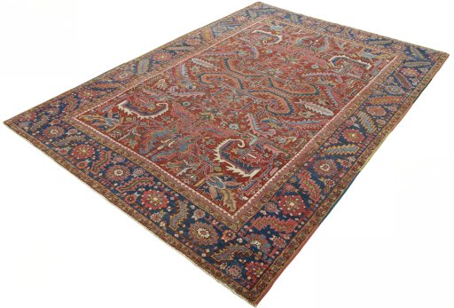 Corner detail of 1930s Heriz rug showing border pattern and Wool pile