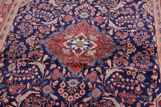 Central medallion detail of 2000s Jozan rug from Iran / Persia