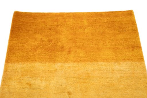 Surface texture of New Lori rug with natural Wool and intricate pattern