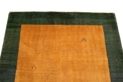 Surface texture of New Lori rug with natural Wool and intricate pattern