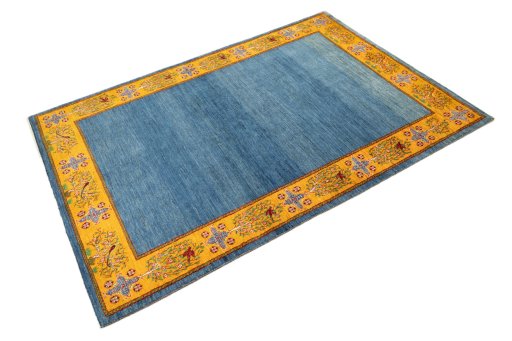 Corner detail of 2010s Lori rug showing border pattern and Wool pile