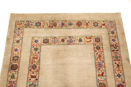 Surface texture of New Lori rug with natural Wool and intricate pattern