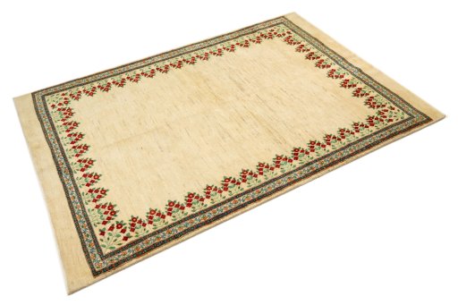 Corner detail of New Lori rug showing border pattern and Wool pile