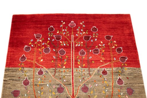 Surface texture of New Lori rug with natural Wool and intricate pattern