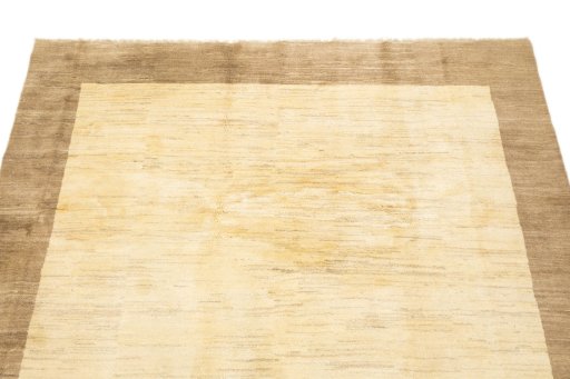 Surface texture of New Lori rug with natural Wool and intricate pattern