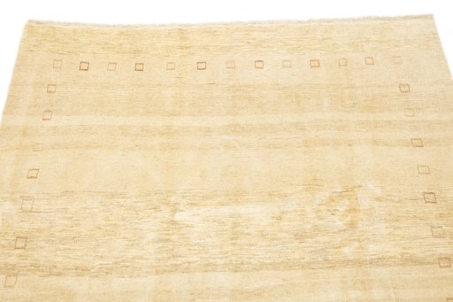 Surface texture of New Lori rug with natural Wool and intricate pattern