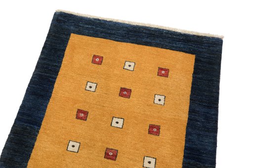 Surface texture of New Lori rug with natural Wool and intricate pattern