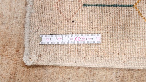 Corner detail of New Lori rug showing border pattern and Wool pile