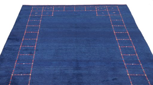Surface texture of New Lori rug with natural Wool and intricate pattern