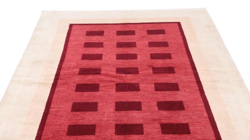 Surface texture of 1980s Lori rug with natural Wool and intricate pattern