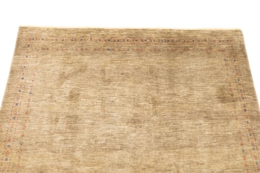 Surface texture of New Lori rug with natural Wool and intricate pattern