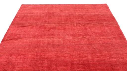 Surface texture of New Lori rug with natural Wool and intricate pattern