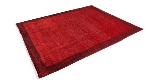 Corner detail of New Lori rug showing border pattern and Wool pile