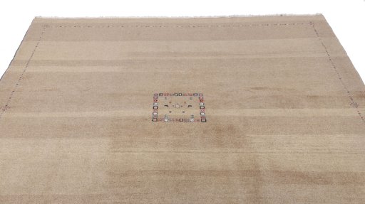 Surface texture of New Lori rug with natural Wool and intricate pattern