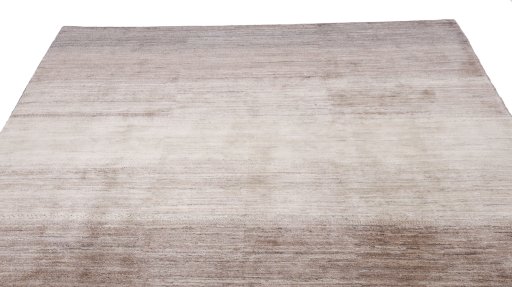 Surface texture of New Lori rug with natural Wool and intricate pattern