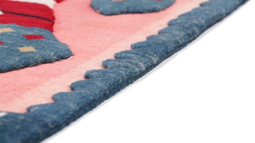 Central medallion detail of New Lori rug from Iran / Persia