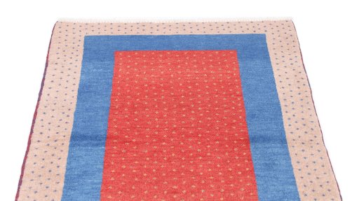 Surface texture of New Lori rug with natural Wool and intricate pattern