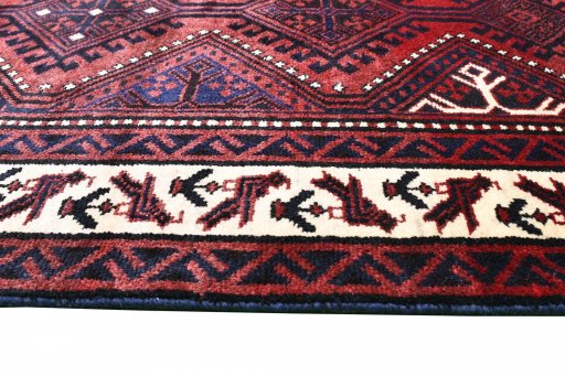 Central medallion detail of 2000s Lori rug from Iran / Persia