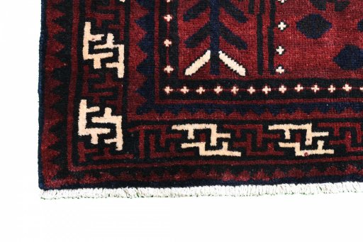 Central medallion detail of 2000s Lori rug from Iran / Persia