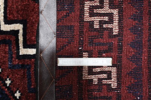 Close-up detail of 2000s Lori rug from Iran / Persia showing Wool weave