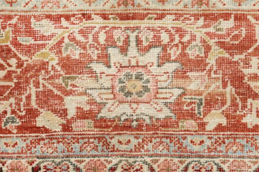Central medallion detail of 1920s Mahal rug from Iran / Persia