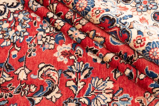 Full view of 1975s Mahal rug from Iran / Persia, 523 × 310 cm in Red tones