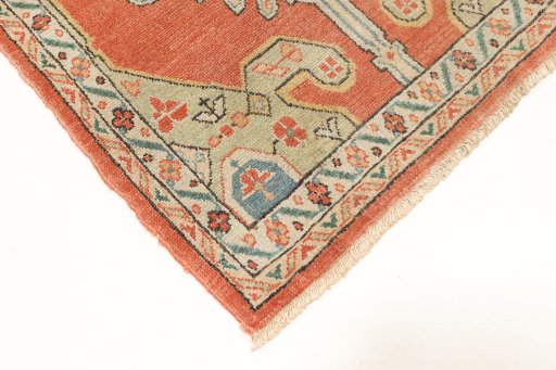 Backside of handmade 1990s Malayer rug showing knot structure and weave density