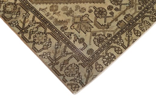 Backside of handmade 1900s Malayer rug showing knot structure and weave density