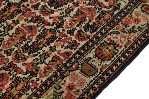 Central medallion detail of 1900s Malayer rug from Iran / Persia