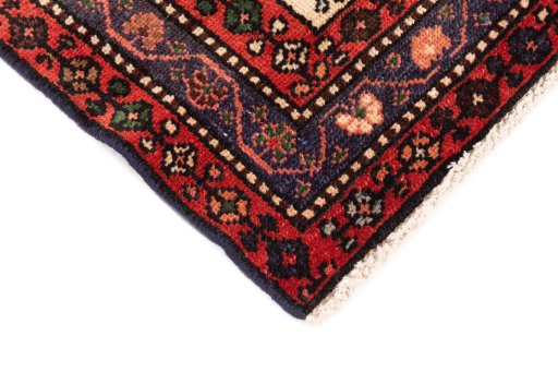 Central medallion detail of 1974s Malayer rug from Iran / Persia